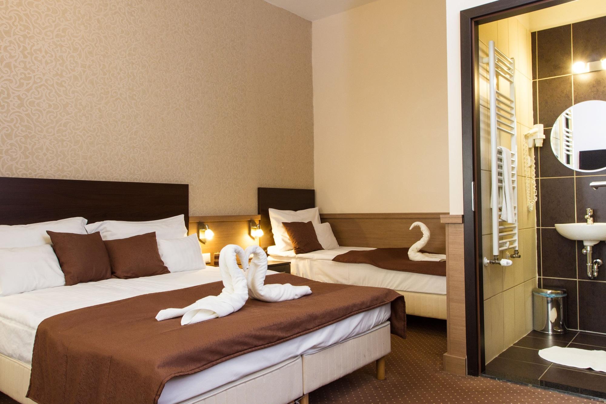 Central Hotel 21 And Apartments Budapest Luaran gambar