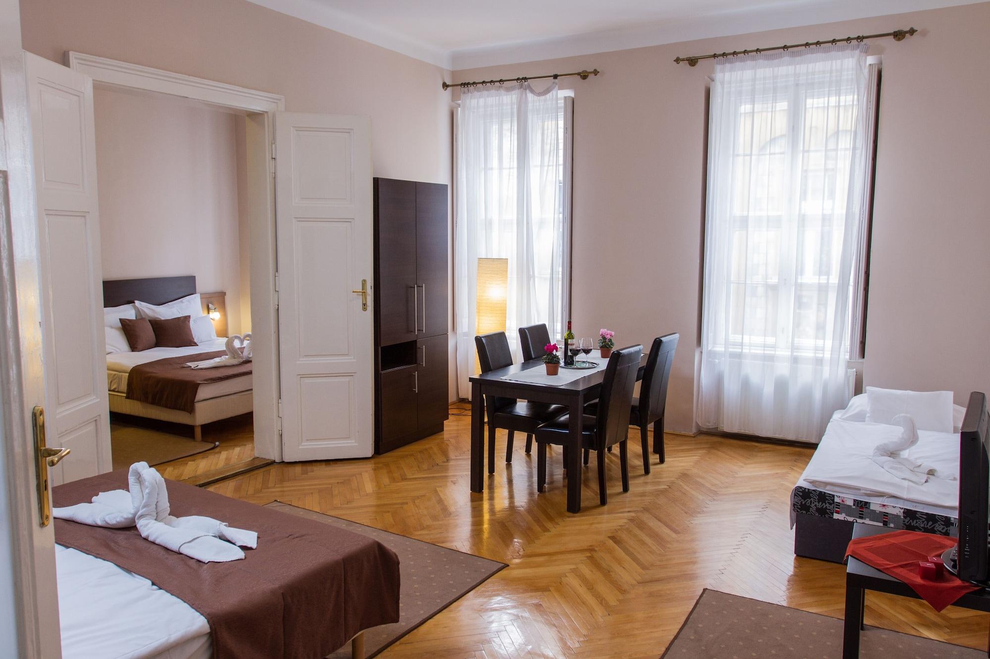 Central Hotel 21 And Apartments Budapest Luaran gambar