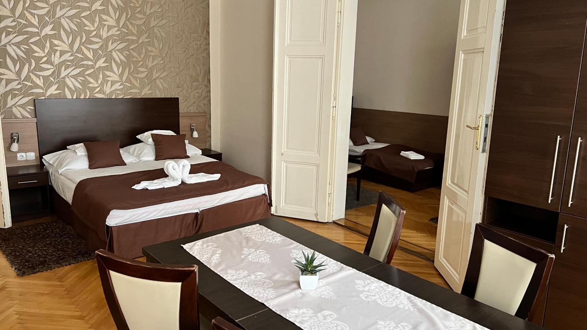 Central Hotel 21 And Apartments Budapest Luaran gambar