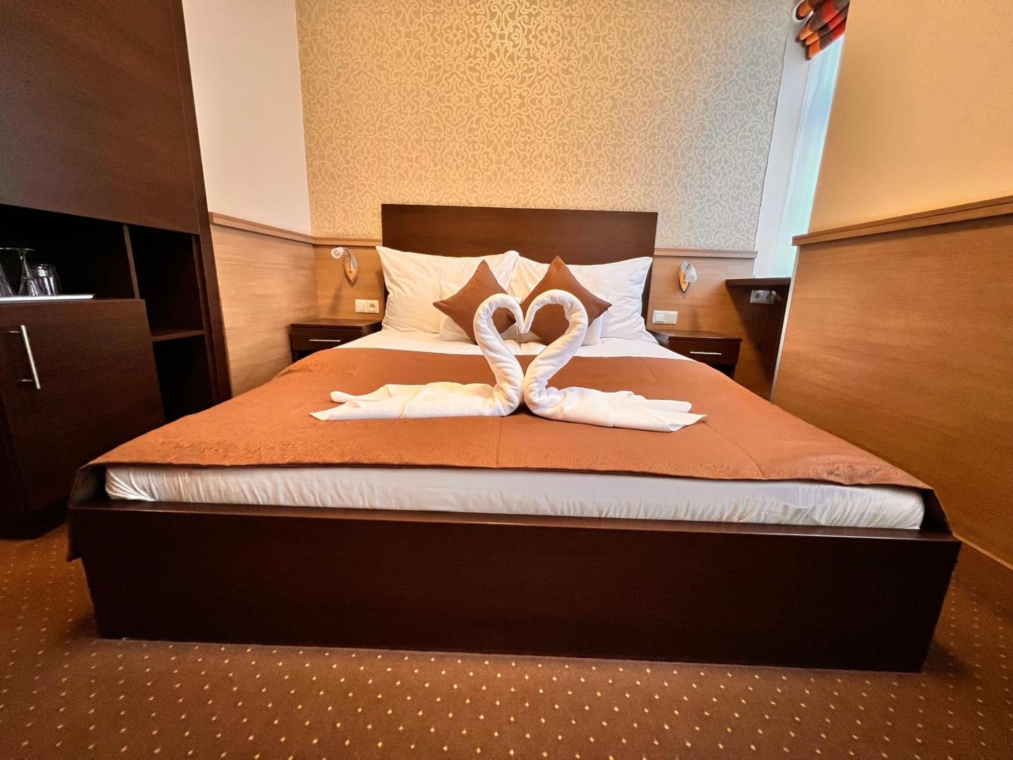 Central Hotel 21 And Apartments Budapest Luaran gambar